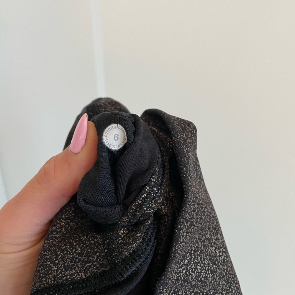 Lululemon Wunder Under Leggings - Picture 4 of 4